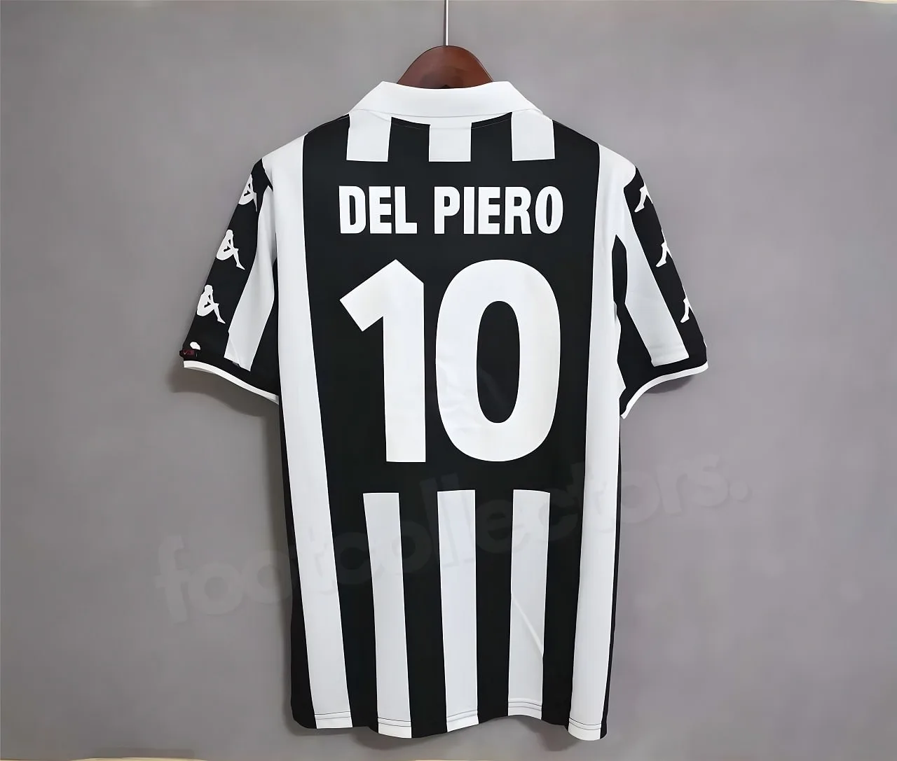 JUVENTUS DEL PIERO VINTAGE RETRO JERSEY 1999-00 (1)
