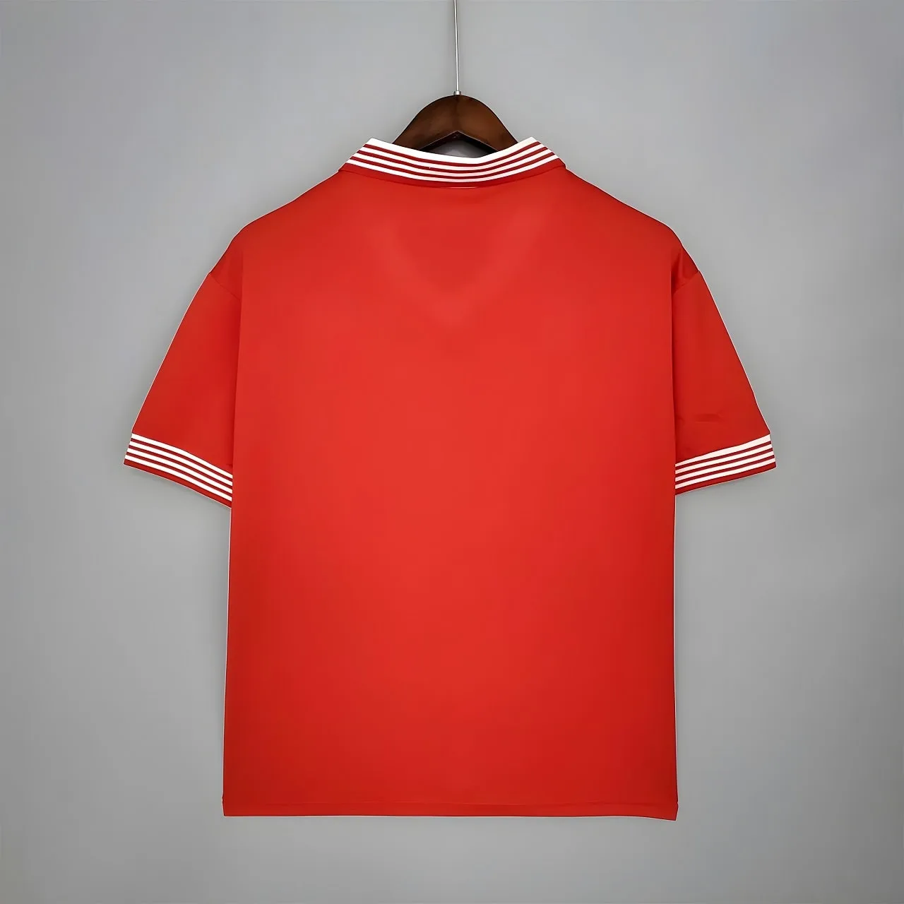 MAILLOT RETRO VINTAGE MANCHESTER UNITED HOME 1977 (2)