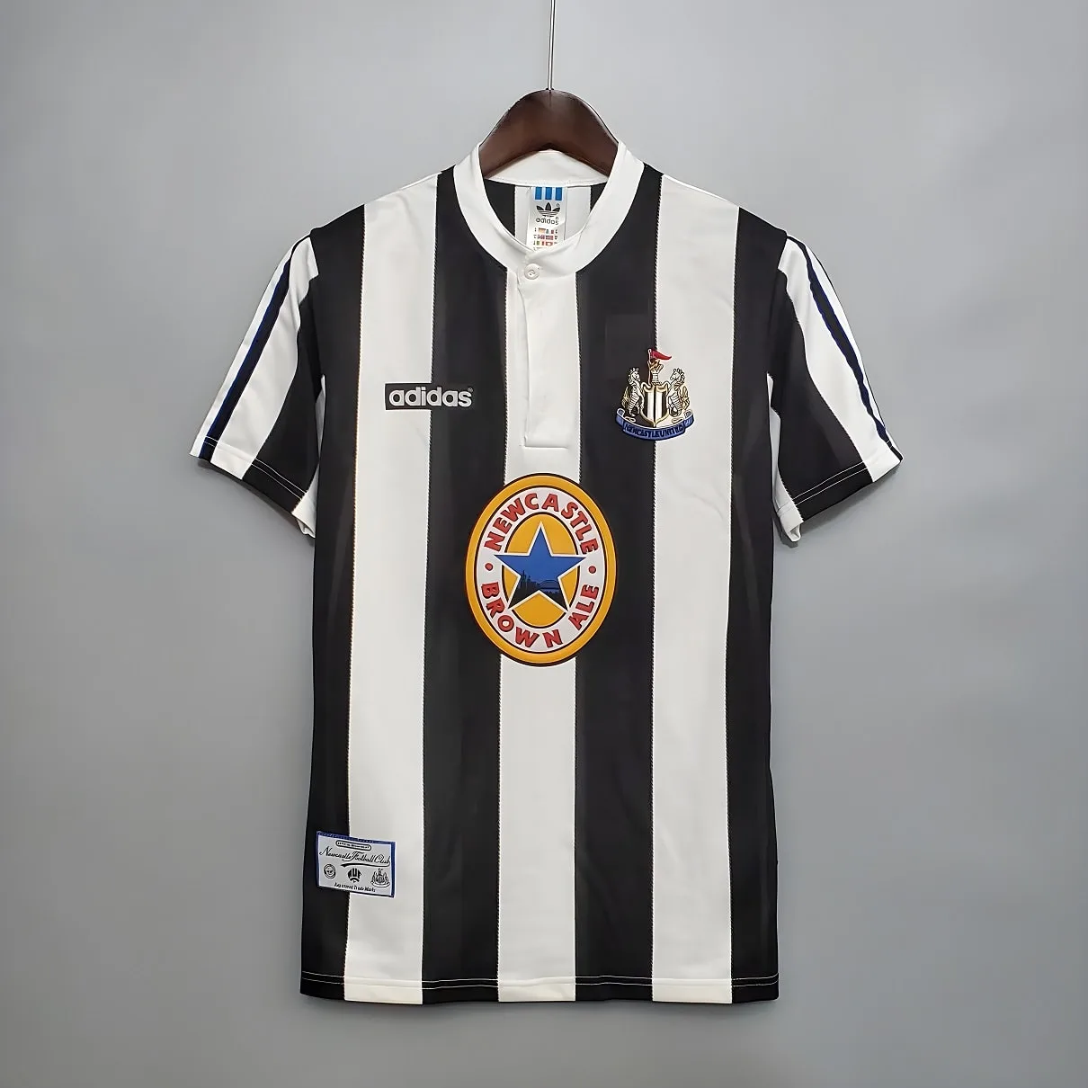 MAILLOT RETRO VINTAGE NEWCASTLE HOME SHEARER 1995-97 (2)