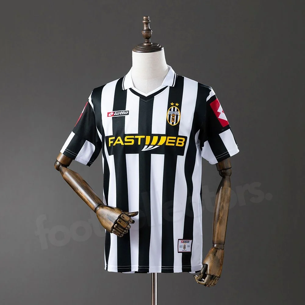 Juventus Home Shirt 2001-2002 (1)