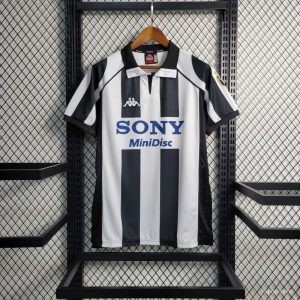 MAILLOT RETRO VINTAGE JUVENTUS HOME 1997-98 (1)