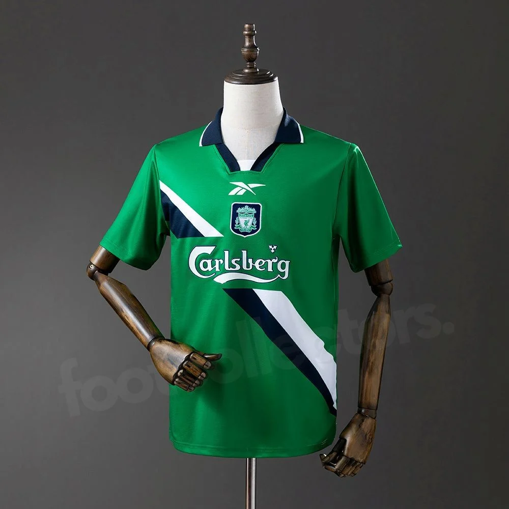 Liverpool FC Away Shirt 1999-2000 (1)