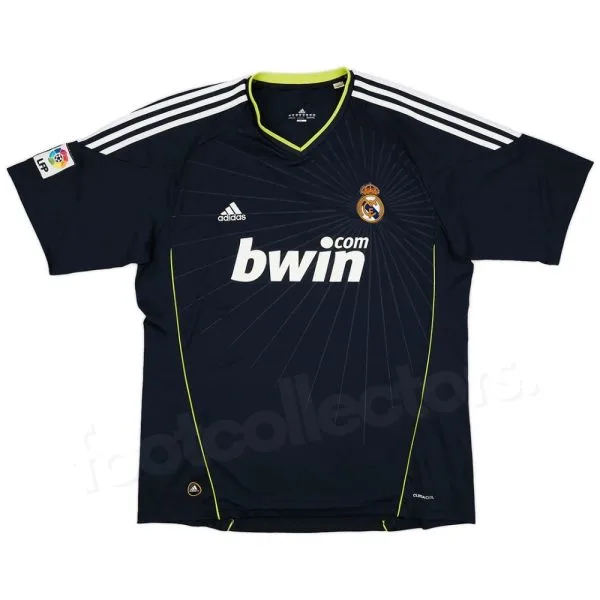 Maillot Real Madrid Exterieur 2010-2011 Ozil