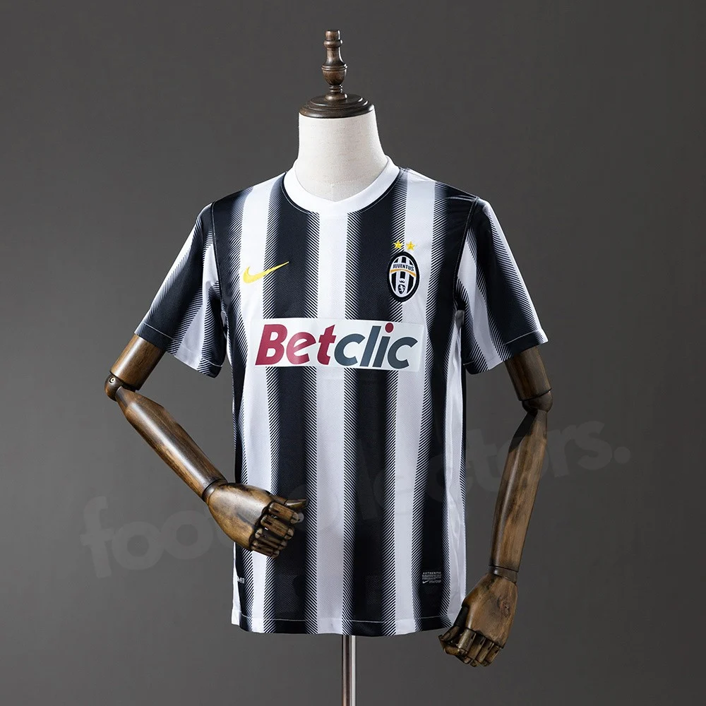 Maillot Juventus Domicile 2011-2012 (1)