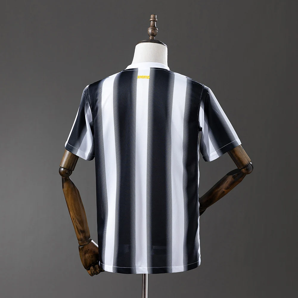 Maillot Juventus Domicile 2011-2012 (2)