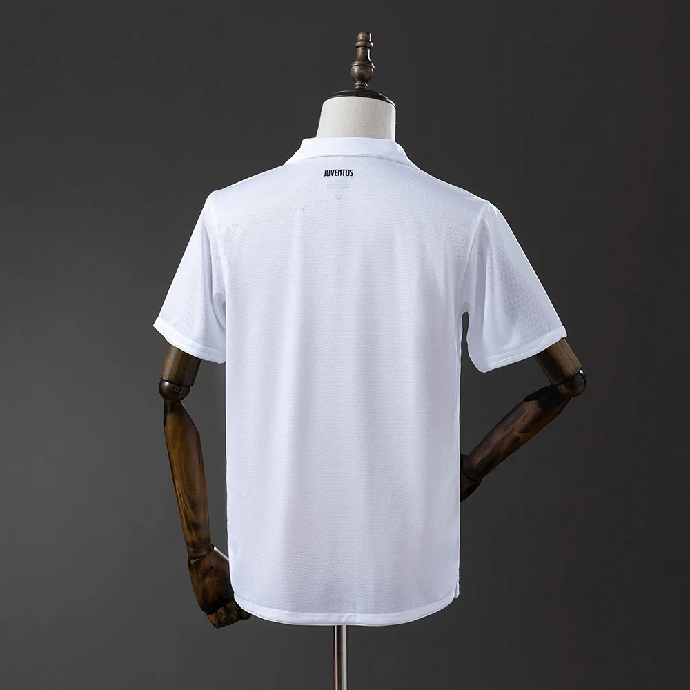 Maillot Juventus Exterieur 2010 2011 (2)