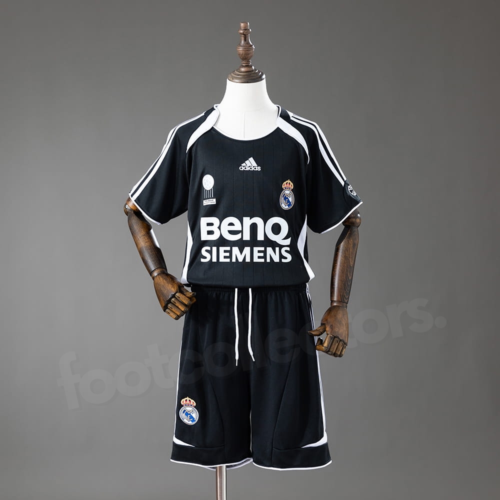 Foot Collectors | Real Madrid 2006-2007 Away Kids' Jersey