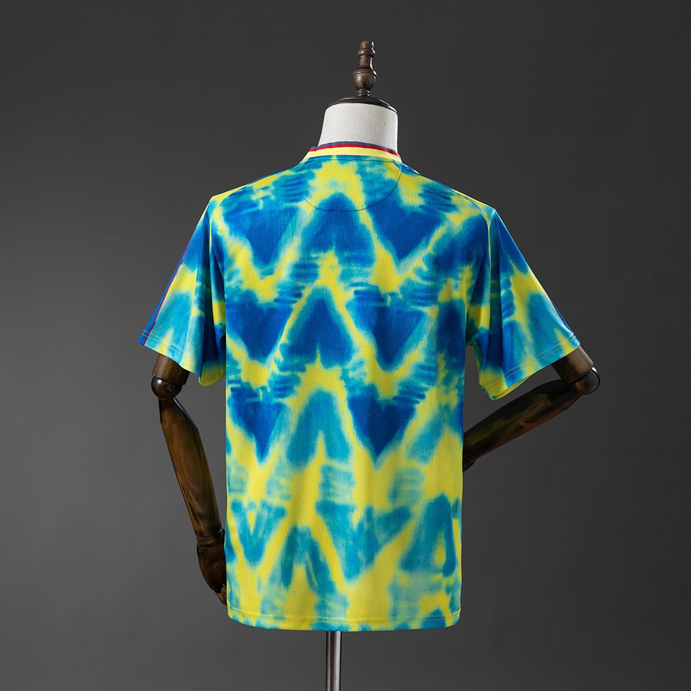 Maillot Arsenal X Human Race (2)