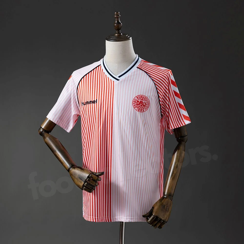 Camiseta de visitante de Dinamarca 1986 (1)