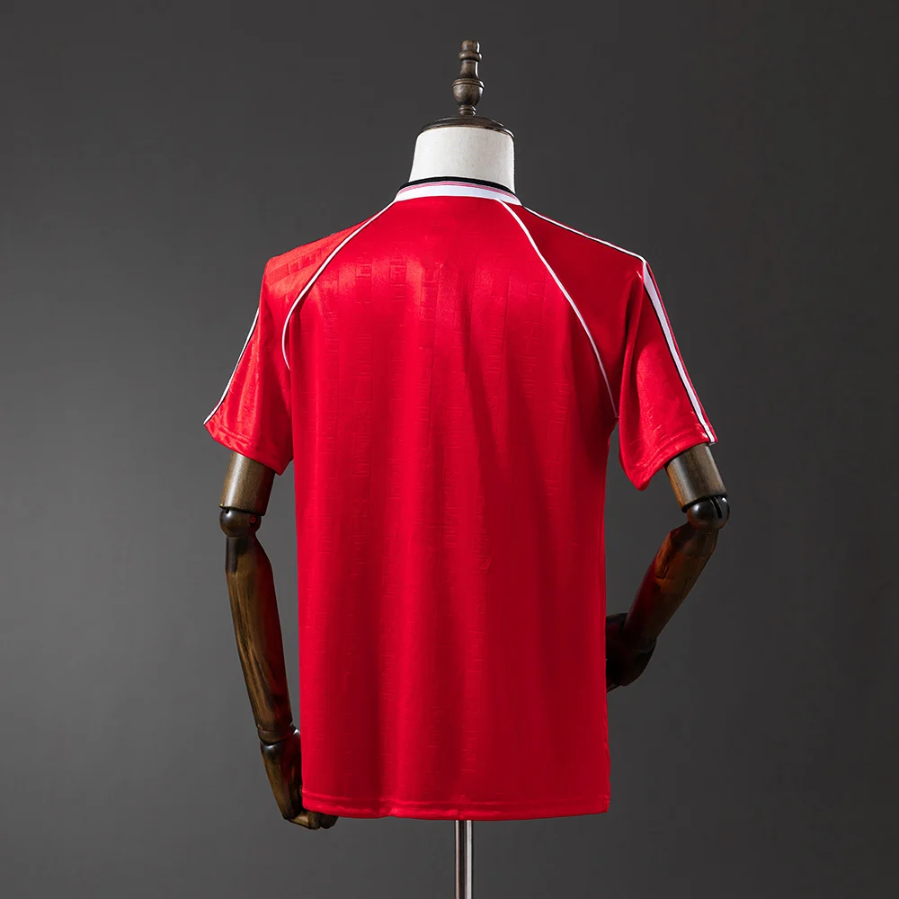 Manchester United Home Shirt 1984 (2)