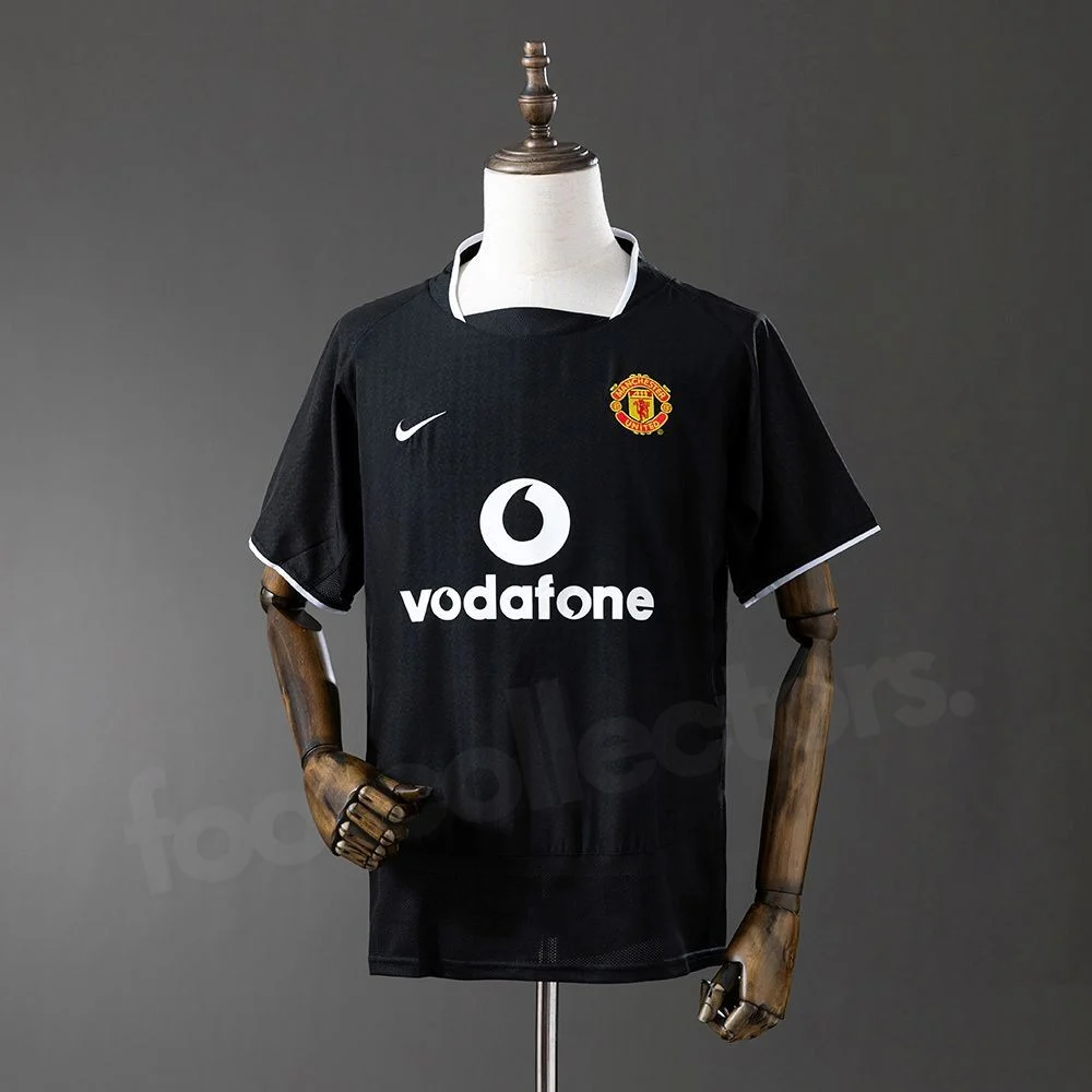 Foot Collectors | Manchester United Away Shirt 2004-2005