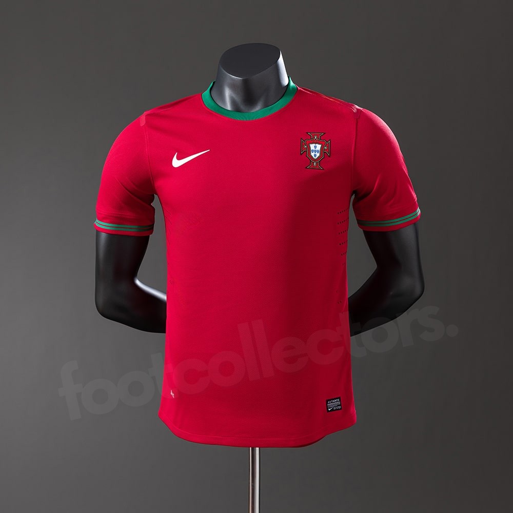 Maillot Portugal Domicile 2012 (1)