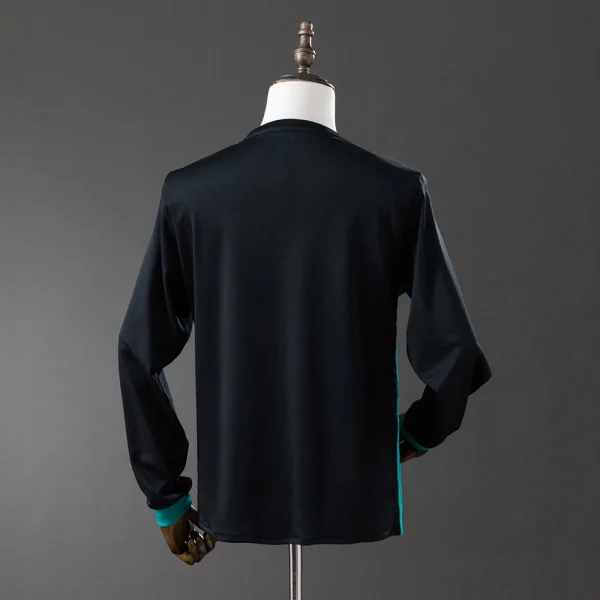 Camiseta de visitante del Real Madrid 2017-2018 de manga larga