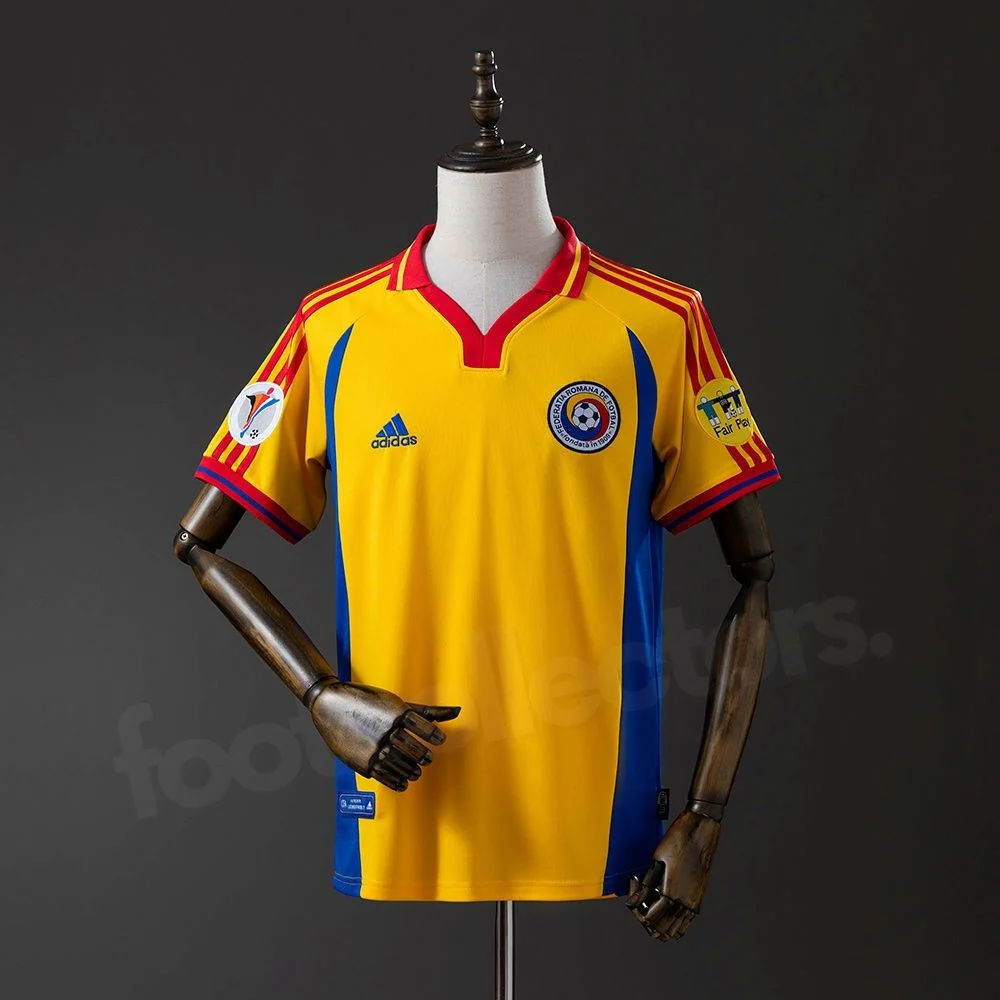 Romania Home Jersey 2000 (1)