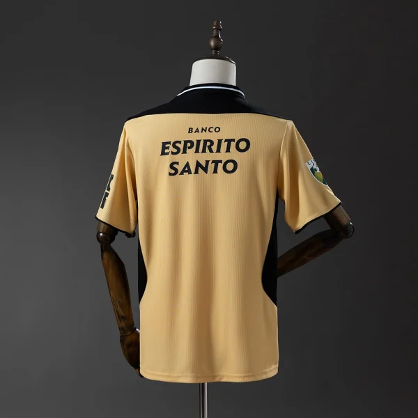 Sporting Lisbon Away Shirt 2003-2004
