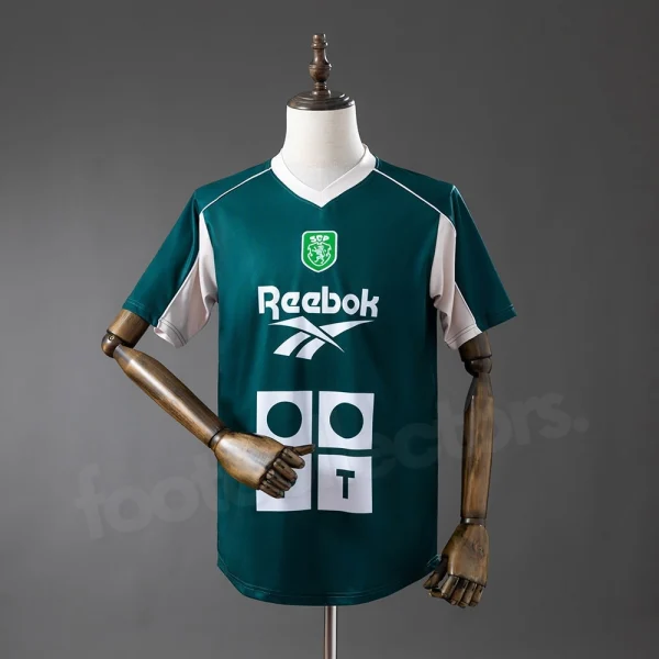 Sporting Lisbon jersey 2000-2001