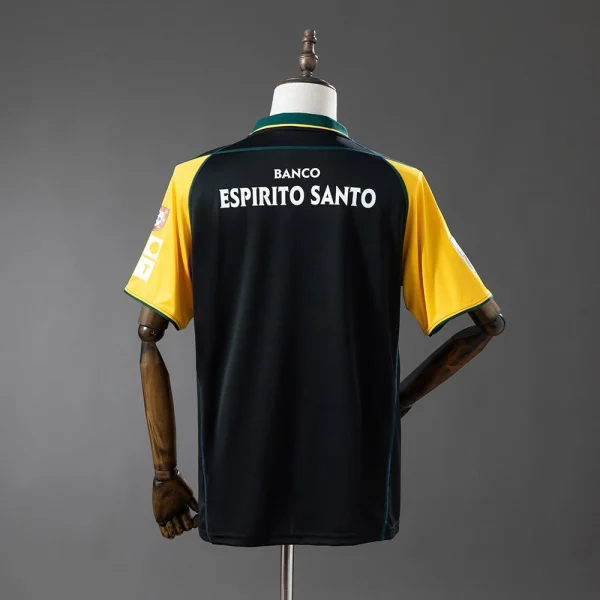 Sporting Lisbon Away Shirt 2002-2003