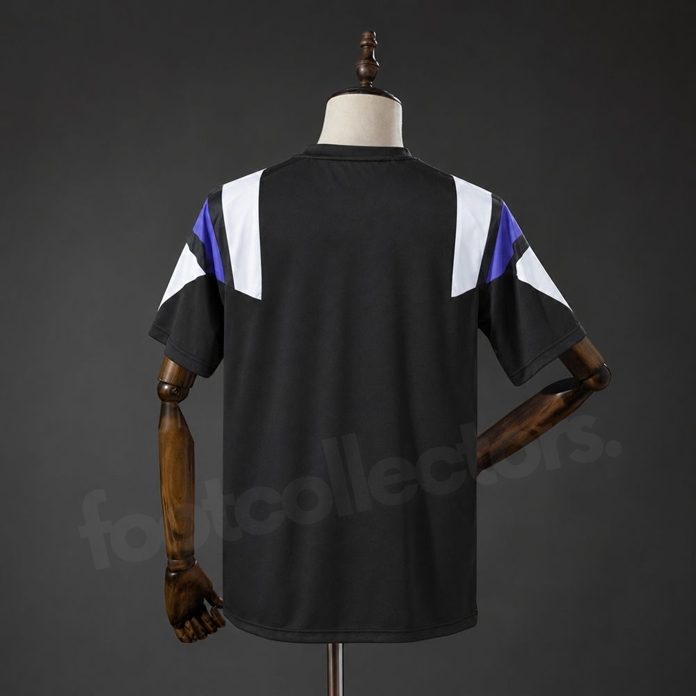 Maillot Real Madrid EQT Retro Noir 2026 2027 (2)